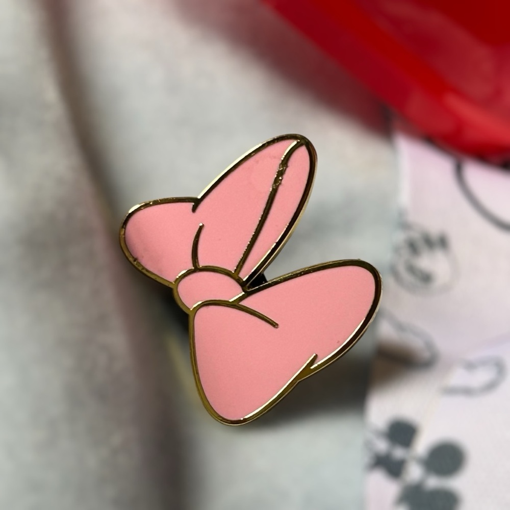 Disney Pink and White Lanyard with Red Case - Picture 7 of 11